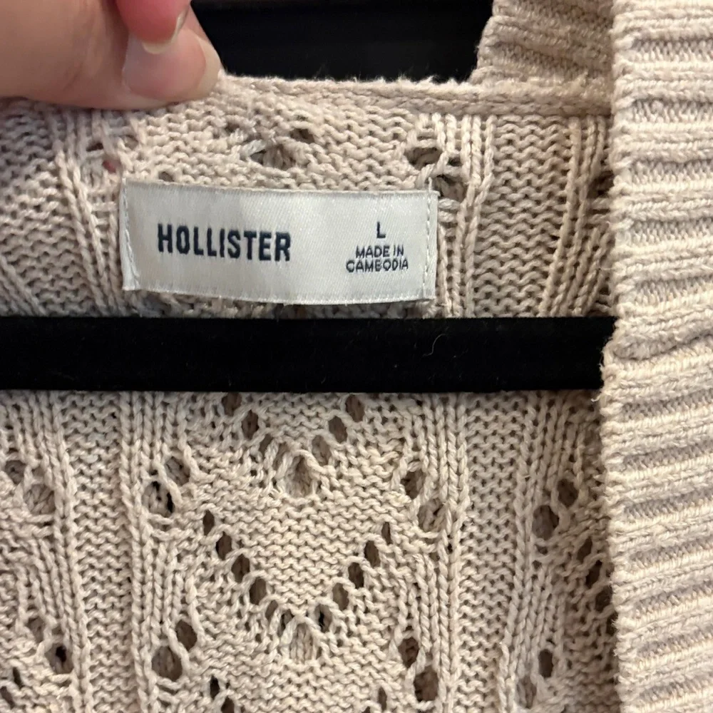 Cable Knit Cream Sweater - Picture 3 of 6